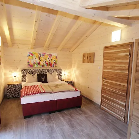 Vintage Chalet With Sauna And Jacuzzi In *